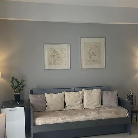 Studio In The Center, 2 Mins From The Beach Лутракі Екстер'єр фото